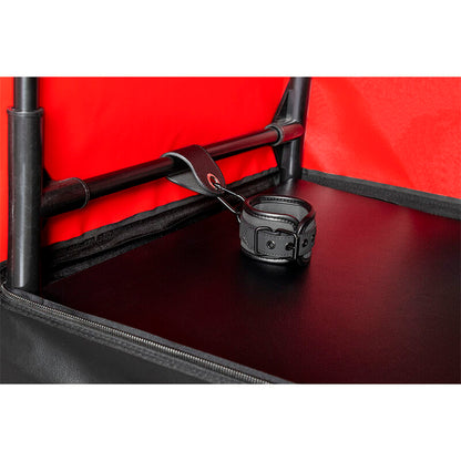 SECRET DOME - KINK CLUB CABINA BUKKAKE NEGRO & ROJO